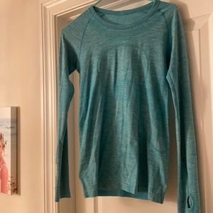 Lululemon swiftly tech long sleeve light blue size 6